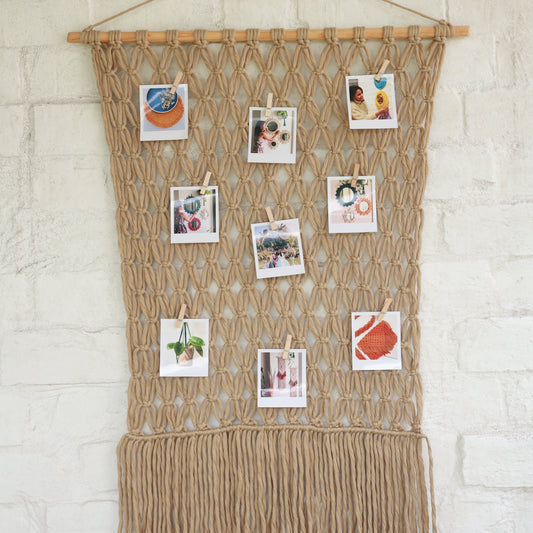 Macrame Picture hanger comes with 10 clips