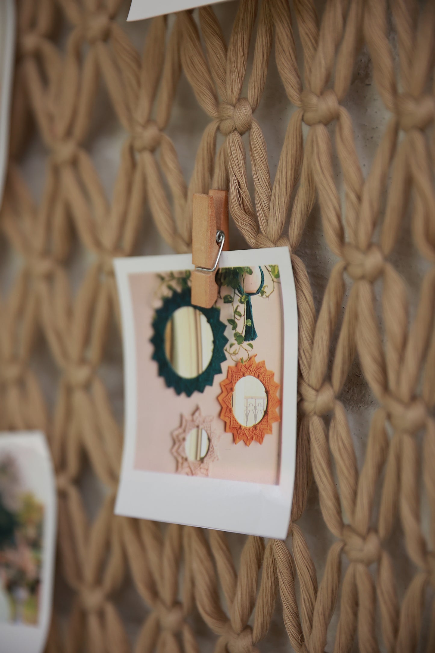 Macrame Picture hanger comes with 10 clips